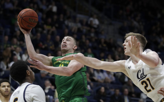 Late Game Heroics From Payton Pritchard Leads Ducks to 77-72 Win