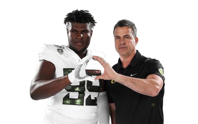 Four-Star DT Jayson Jones Flips from Alabama, Signs with Oregon