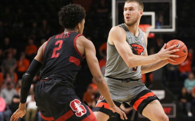 Tres Tinkle Becomes Beavers All-Time Leading Scorer, Oregon St. tops Stanford 68-65
