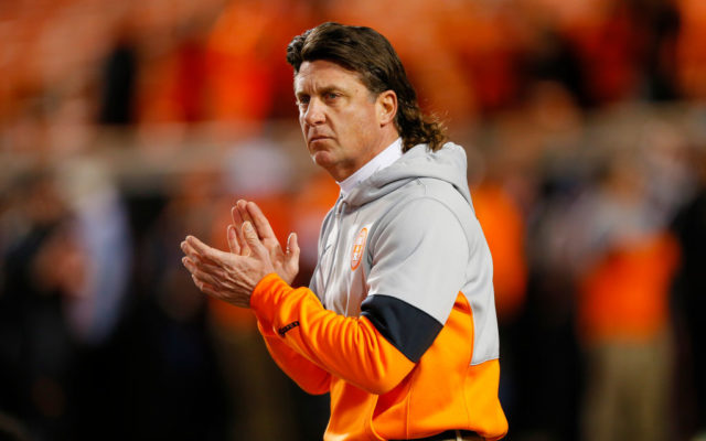 Mike Gundy Issues Apology to Oklahoma State Players Regarding OAN T-Shirt