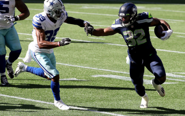 Schefter: Seahawks Running Back Chris Carson Out 1-2 Weeks with Knee Strain