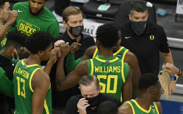 Oregon Pauses Men’s Basketball Activities Again