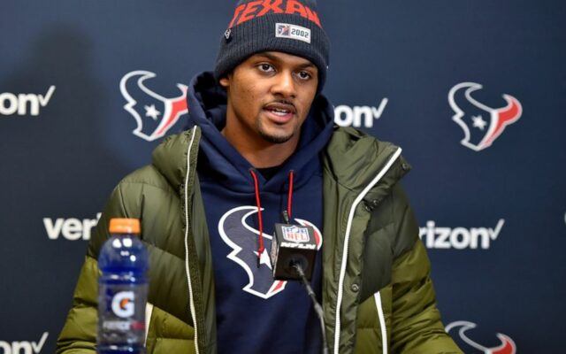 Deshaun Watson officially requests trade from Houston Texans