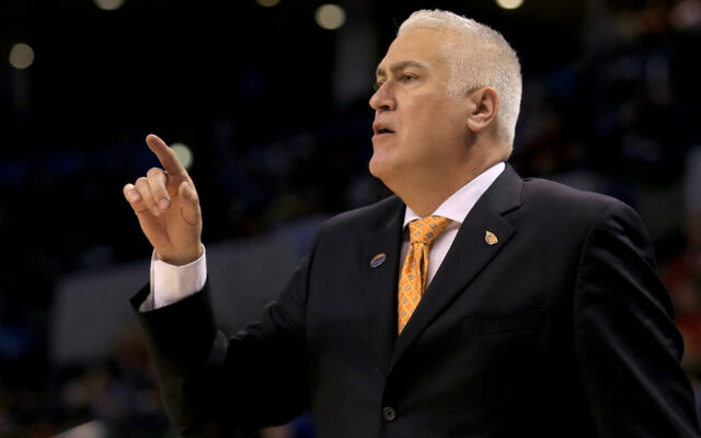 Listen: Oregon State Head Basketball Coach, Wayne Tinkle, Joins The BFT