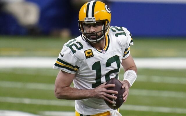 NFL Honors: Rodgers wins MVP,  Wilson named Walter Payton Man of the Year