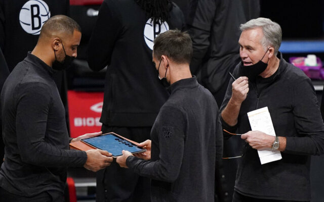 Nets Assistant Mike D’Antoni Interviewing with Trail Blazers, Per Wojnarowski