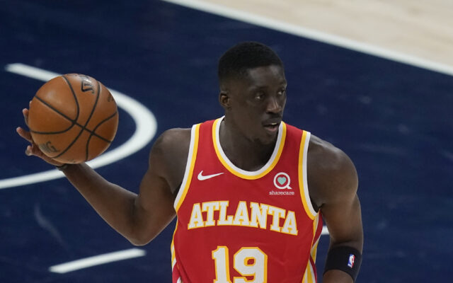 Tony Snell Signs with Portland