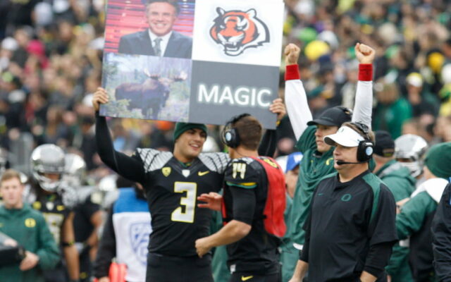 Canzano: Chip Kelly’s sign game was… well… a game