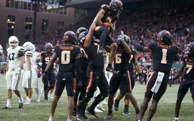 Beavers treat Providence Park crowd to 68-28 win over Montana State