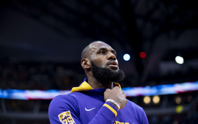 LeBron James, Kevin Durant lead early NBA All-Star starter voting