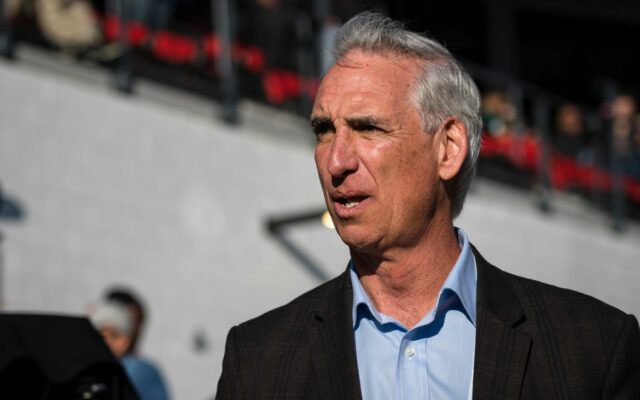 For Oliver Luck, It’s All Upside To Try To Save The Pac-4