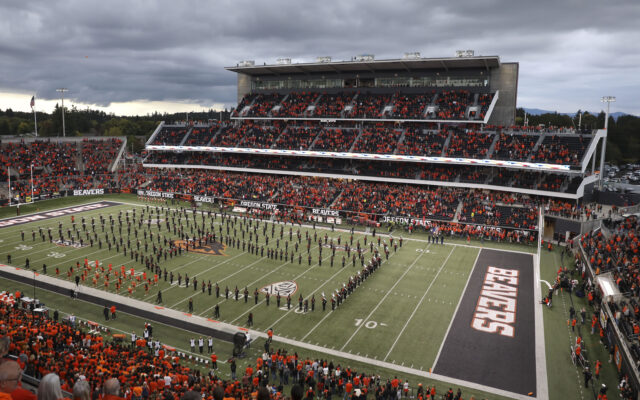 Trent Bray Announces Three Hires for Oregon State Football Staff