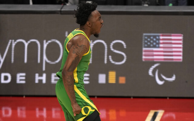 Couisnard Scores 40, As Oregon Beats South Carolina In The First Round 87-73